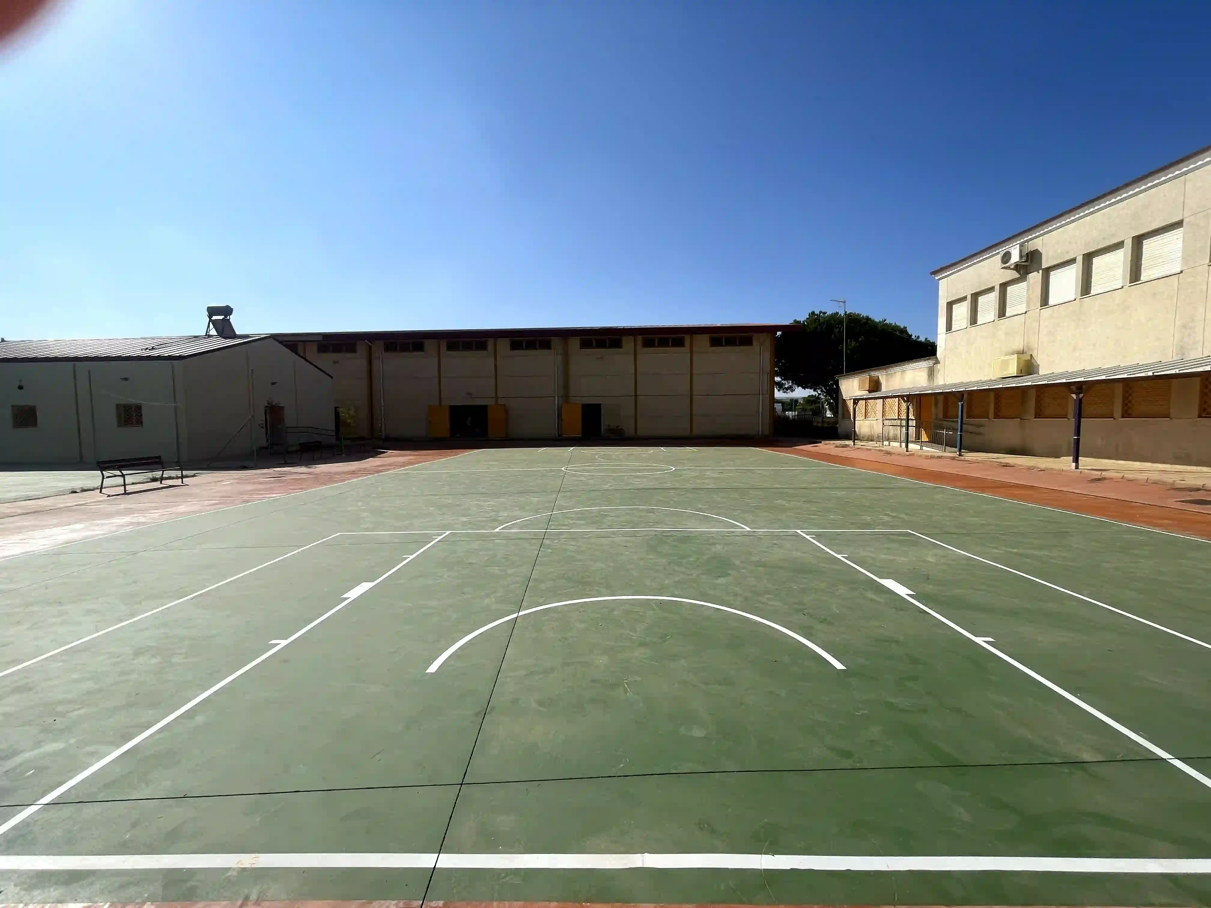 Fachada principal de la Casa Villa de Parada en Cádiz